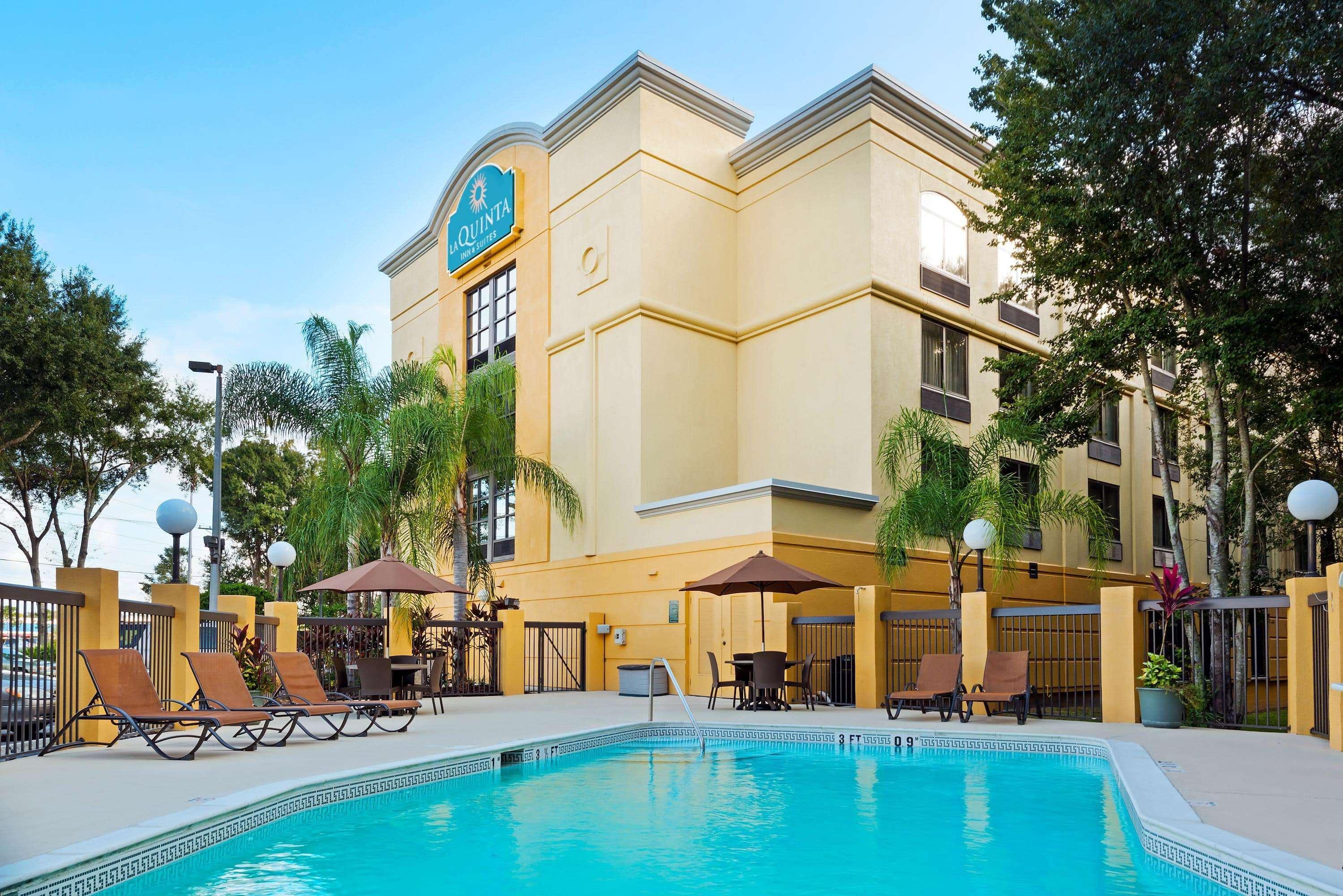 La Quinta By Wyndham Tampa North I-75 Hotel Exterior photo