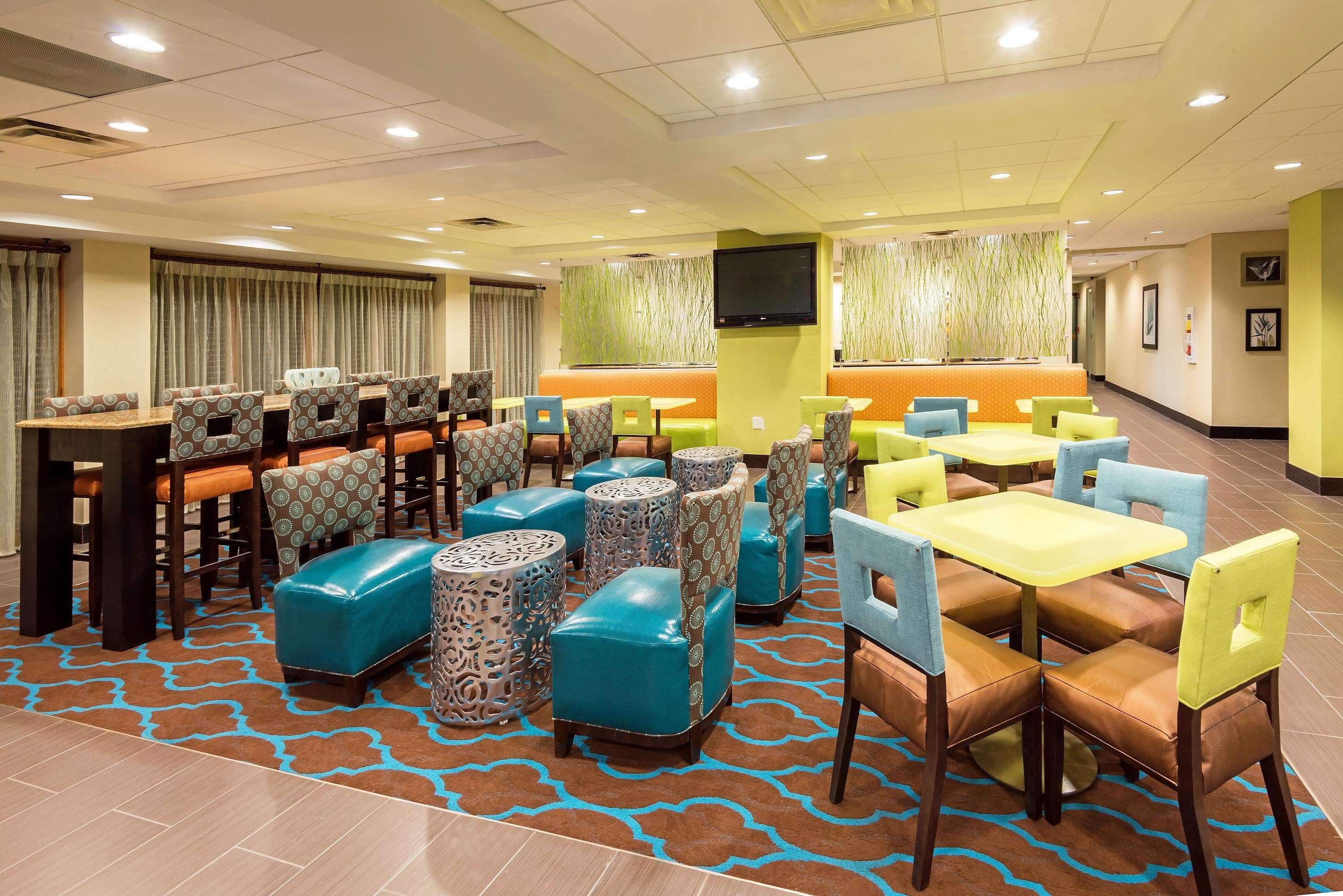 La Quinta By Wyndham Tampa North I-75 Hotel Exterior photo